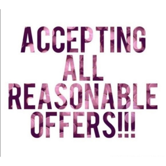 🌸ACCEPTING OR COUNTERING ALL OFFERS!!🌸 - Picture 1 of 1